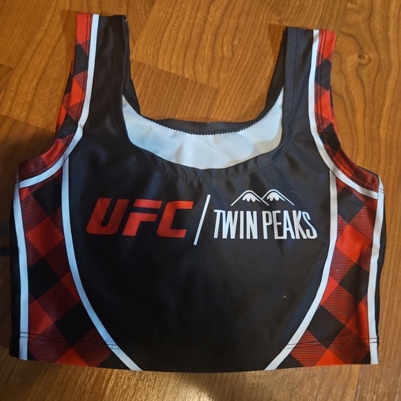Twin Peaks Crop Top Uniform UFC Size XS - Picture 2 of 9